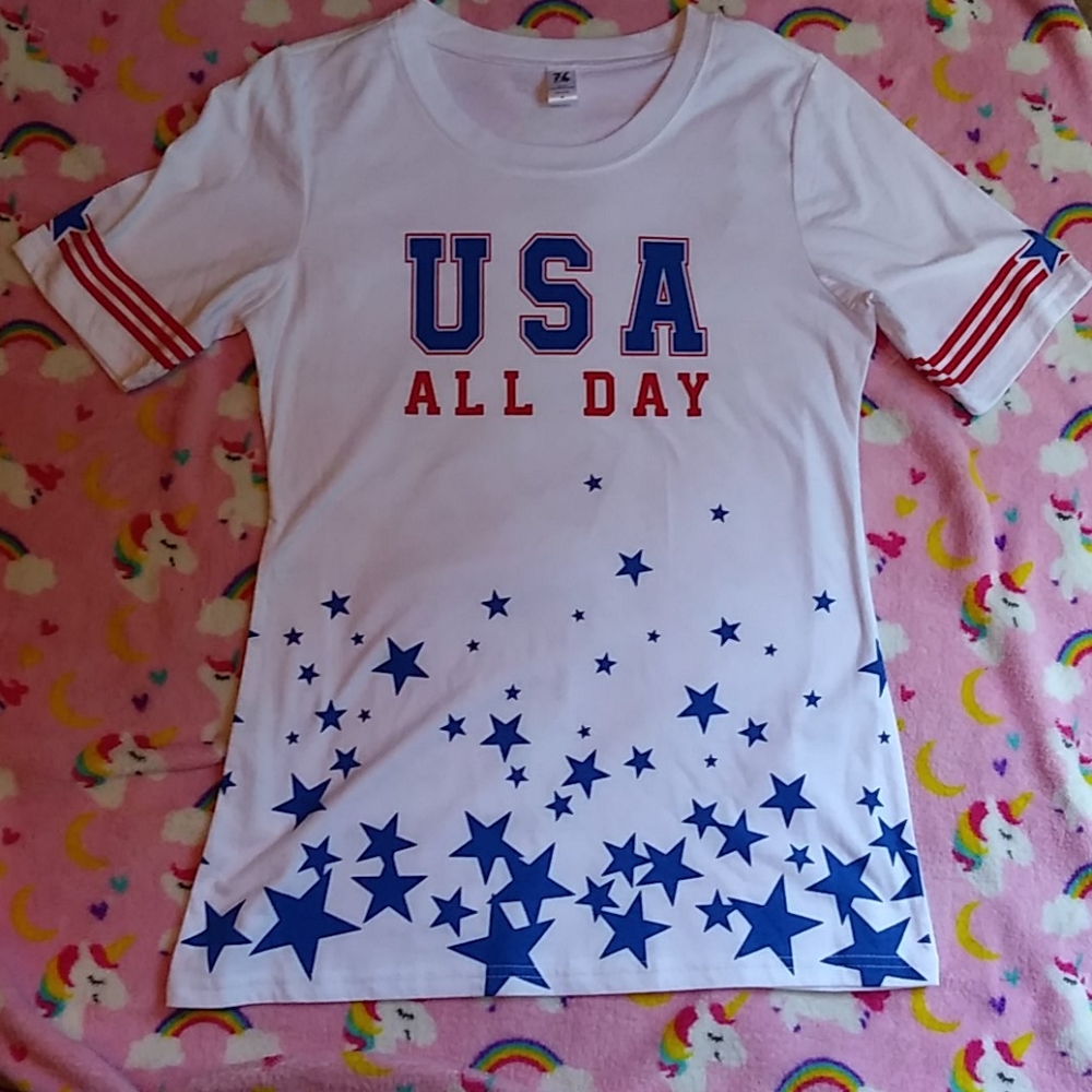 NWOT USA Tee-shirt